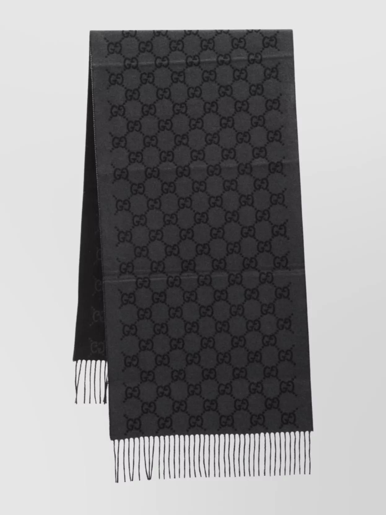 Men's Gucci Scarves up to −59% Stylight