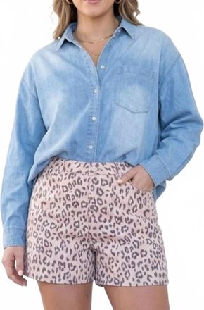 Entro On A Safari Short In Tan