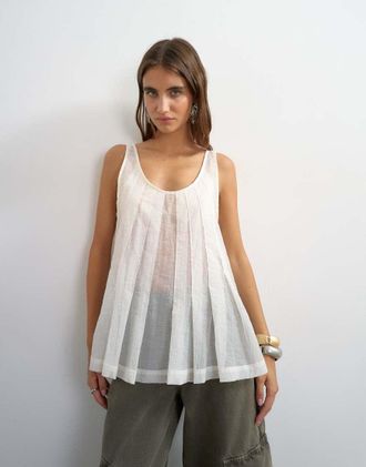 Topshop Canottiera bianca senza maniche trasparente con pinces-Bianco