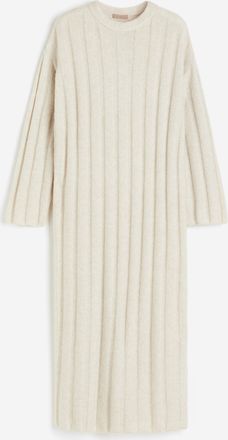 H&M Langes Kleid in Rippenstrick - Hellbeige