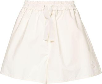 Moncler logo-appliqué poplin shorts - women - Cotton - 40 - Neutrals