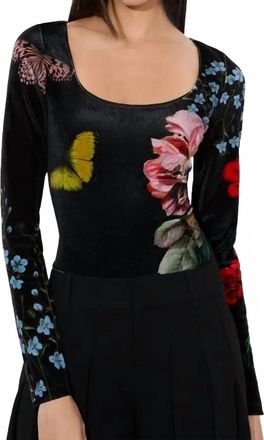 Alice & Olivia Delaina Scoop Neck Long Sleeve Top In In The Wind Floral