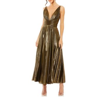 Mac Duggal Womens Womens Sleeveless Metallic V-Neck Gown in Antique Gold at Nordstrom, Size X-Small