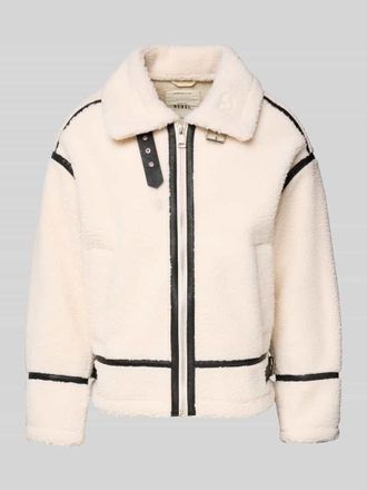 Redefined Rebel Regular Fit Jacke aus Kunstfell Modell Angel in Offwhite, Gr&ouml;&szlig;e M