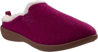 Revitalign Dundee Cozy Faux Shearling Lined Slipper in Red Plum at Nordstrom, Size 9.5