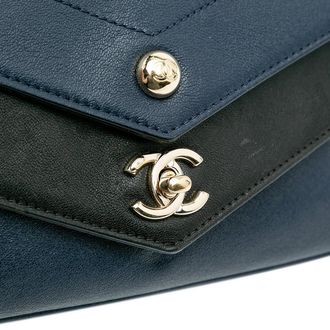 Chanel Hobo Bags - 2018-2019 Mini Quilted Sheepskin Double Chevron Fl - Gr. unisize - in Blau - für Damen