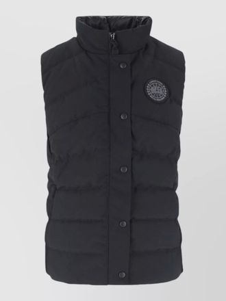 Canada Goose high collar padded coat side pockets