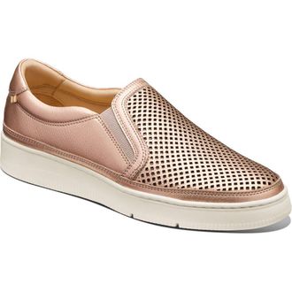 Samuel Hubbard Featherlight Laguna Slip-On Sneaker in Rose Gold Metallic Leather at Nordstrom, Size 10.5