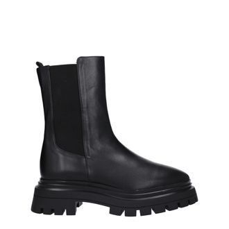 Stuart Weitzman Chelsea Boot met Lugzool