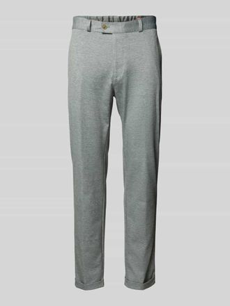 CG - Club of Gents Tapered Fit Stoffhose mit Applikation Modell Clow in Dunkelgruen, Gr&ouml;&szlig;e 52