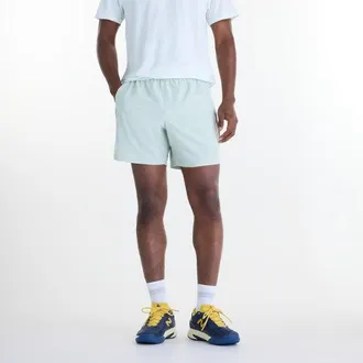 New Balance Hombre Tournament NYC Short en Verde, Polywoven, Talla XL