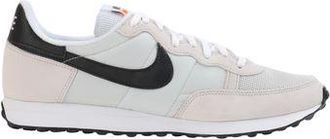 Nike CHALLENGER