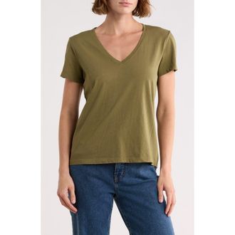 Madewell Softfade V-Neck Tee in Chateau Olive at Nordstrom Rack, Size X-Small