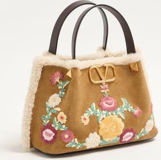 Valentino Garavani Borsa Shopping Piccola Valentino Garavani In Suede Ricamata E Fodera In Montone Donna HAVANA BEIGE UNI