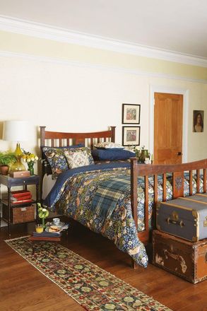 Morris & Co. Strawberry Thief Cotton Cover Set in Blue | Size: King
