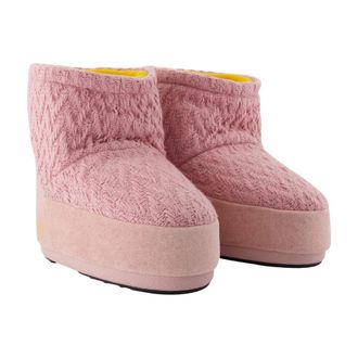 Moon Boot Womens Icon Low Ankle Boot Pink Acrylic