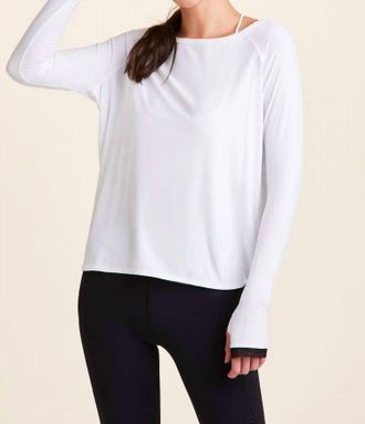 Alala Fractal Raglan Tee In White With Black