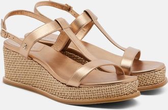 Jimmy Choo London Sandalias con cu&ntilde;a Theia de piel metalizada