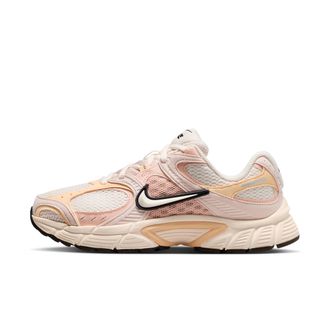 Nike Womens V5 RNR Shoes in White | II6294-102