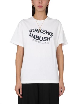 AMBUSH Hinterhalt Drehung T -Shirt
