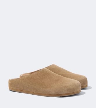 STUDIO NICHOLSON Wearing leather mules