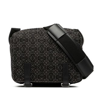 Loewe Tweedehands Xs Anagram Canvas Militaire Schoudertas