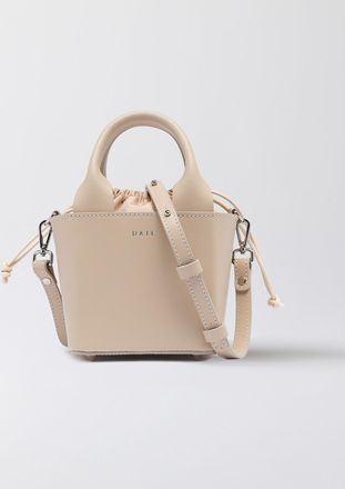D.A.T.E. cubo bag leather beige