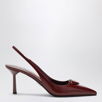Prada D&eacute;collet&eacute; slingback in pelle spazzolata color porpora