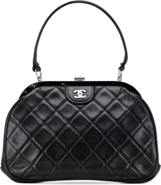Chanel Pre-owned Womens Quilted Leather Tophandle Bag - Black - One Size