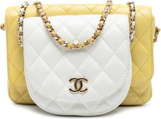 Chanel 2019 CC Quilted Lambskin Side Packs Flap crossbody bag - Bianco
