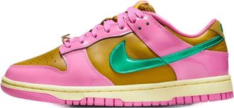 Nike (WMNS) Nike x PARRIS GOEBEL Dunk Low Playful Pink FN2721-600