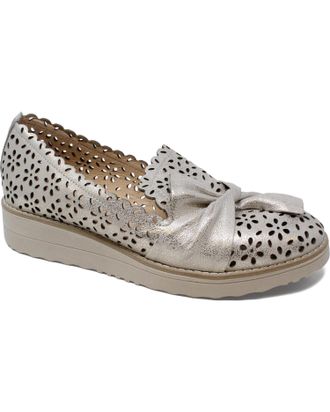 Django & Juliette Womens Omilla Slip-On In Beige And Gold-Vanilla Sole Washed Leather