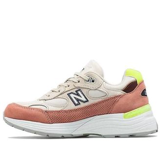 New Balance (WMNS) New Balance 992 Made in USA Off White Red W992IWD