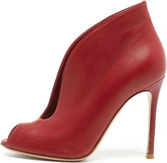 Gianvito Rossi 100 mm enkellaarzen met open neus - Rood