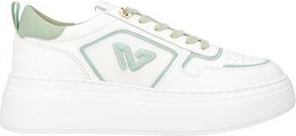 Emanuelle Vee Sneakers