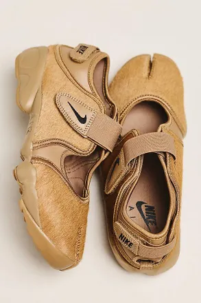 Nike Air Rift Sneakers