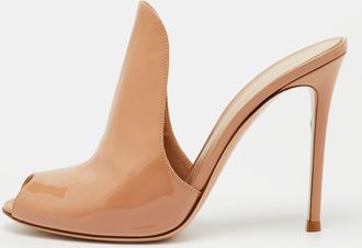 Gianvito Rossi Beige Patent Leather Peep Toe Mules