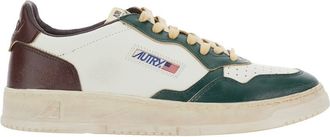 Autry medalist Low Vintage White Sneakers With Contrasting Heel Tab In Leather Man