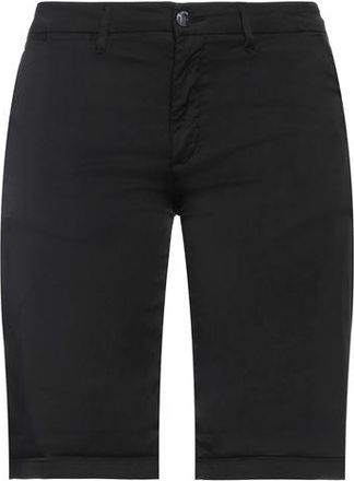 Guess BOTTOMWEAR - Shorts & Bermuda Shorts sur YOOX.COM
