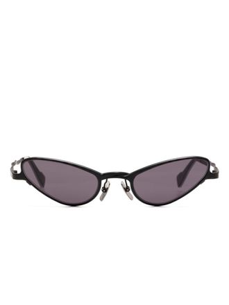 Kuboraum Z22 zonnebril met cat-eye montuur - Zwart