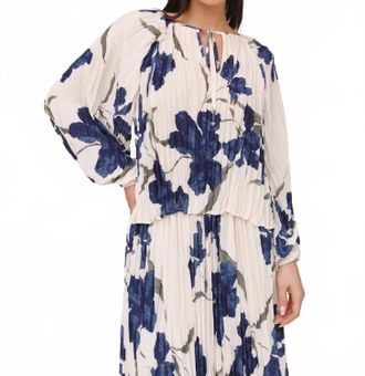 Bella Dahl Pleated Tie Front Top In Indigo Iris Print