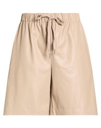 Le Streghe BOTTOMWEAR - Shorts & Bermuda Shorts on YOOX.COM
