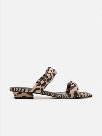 Carrano Leopard Flat Sandals In Beige