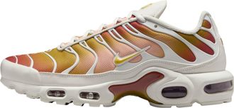 Nike (WMNS) Nike Air Max Plus Phantom Rugged Orange Saturn Gold DZ3670-007