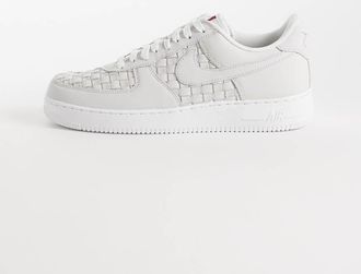 Nike Air Force 1 Low Retro sneakers in suede intrecciato bianco sporco