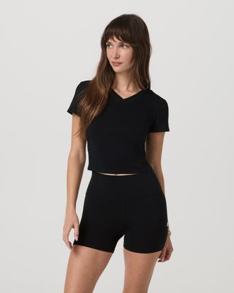 Vuori Clothing Short Sleeve Tuvalu Double V Neck | Black | XS, Size Extra Small