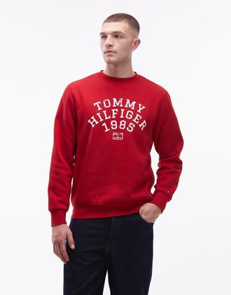 Tommy Hilfiger Felpa rossa con logo centrale arcuato-Rosso
