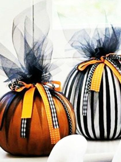 Decorate Your Home with These Scary-Good Halloween Decorations