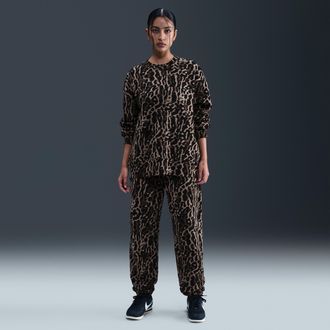 Nike Womens Nike Sportswear Phoenix Fleece High-Waisted Oversized Printed Sweatpants in Black | IB2366-010