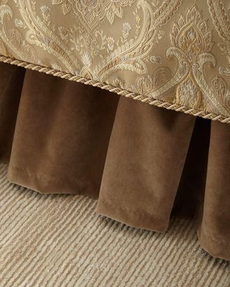 Austin Horn Collection Renaissance Dust Skirt, King